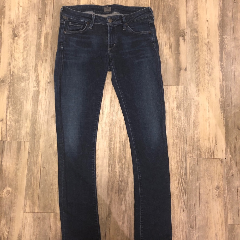 Citizens of humanity size 28 dark wash jeans.